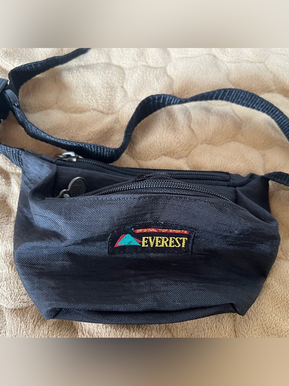 Vintage Everest Black Nylon Fanny Pack